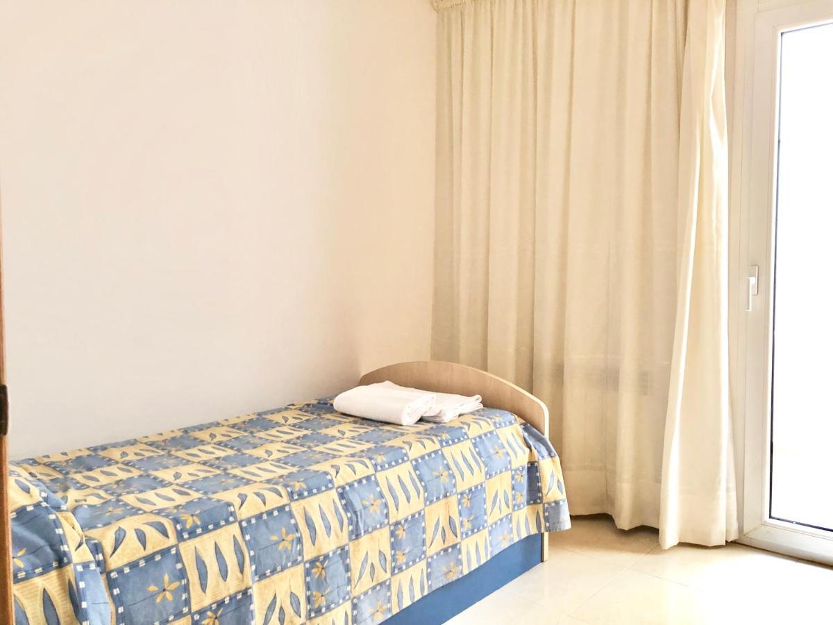 Apartamentos Benet Roses Exterior foto